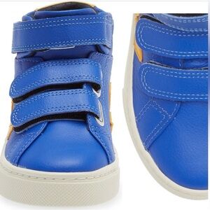 Veja|Kids Euc Esplar Mid Top Velcro Sneakers with White Sole- Size 8.5